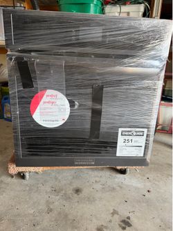 Frigidaire Galley 27 inch Wall Oven Black Stainless Steel