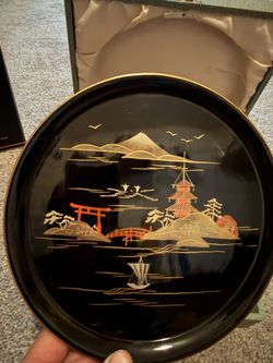 VINTAGE SAKI SET