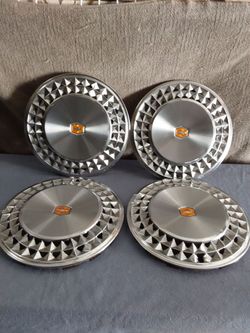 1(contact info removed) Chevy Malibu El Camino 14" Hupcap set of 4