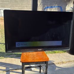 Large Philips Tv