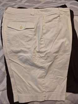 Short pants for women