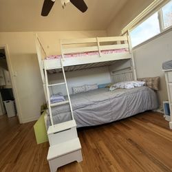 Twin Over Full Bunk Bed 