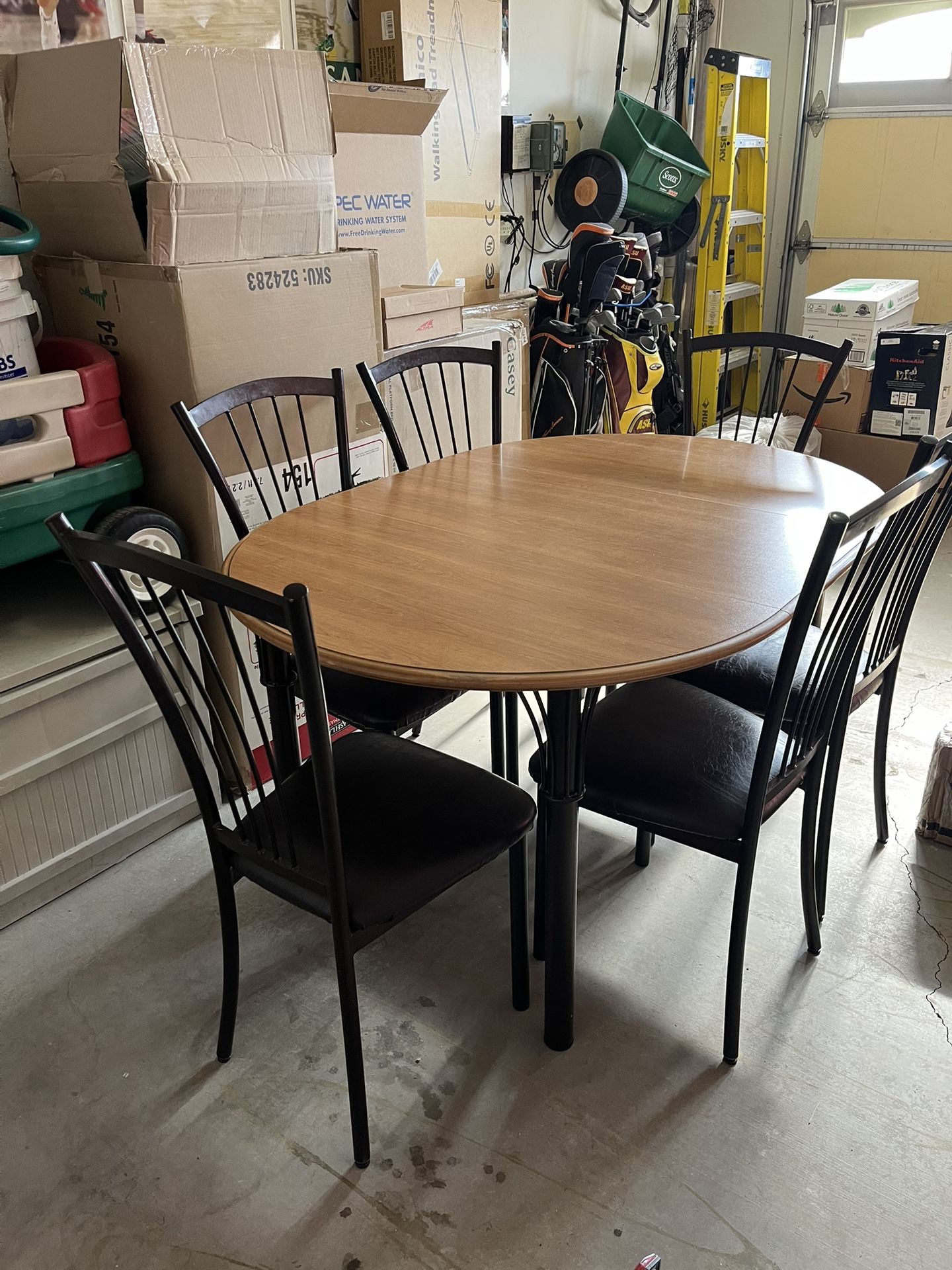 Kitchen Table + chairs
