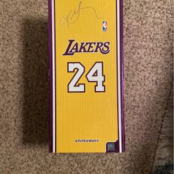 Kobe Bryant Collectors Action Figure Set