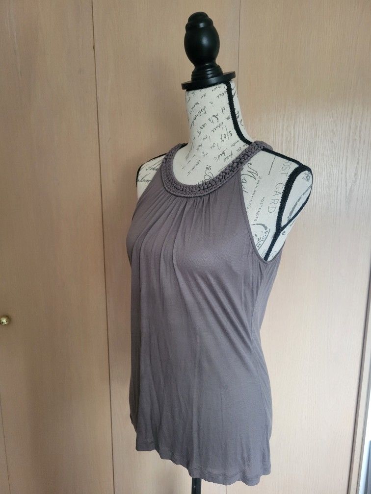 EUC Banana Republic HERITAGE Macrame Halter - size Small, Gray