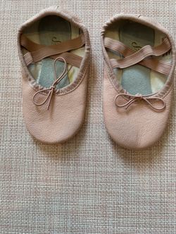 New! Stelle pink leather ballet slippers , size 10