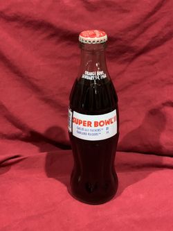 Coca-Cola collector bottle. Super Bowl II. 1994 Edition.