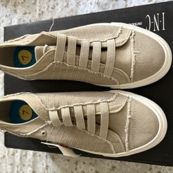 Women’s Shoes