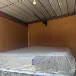 Brand New King Size 11” Casper Original Mattress! 