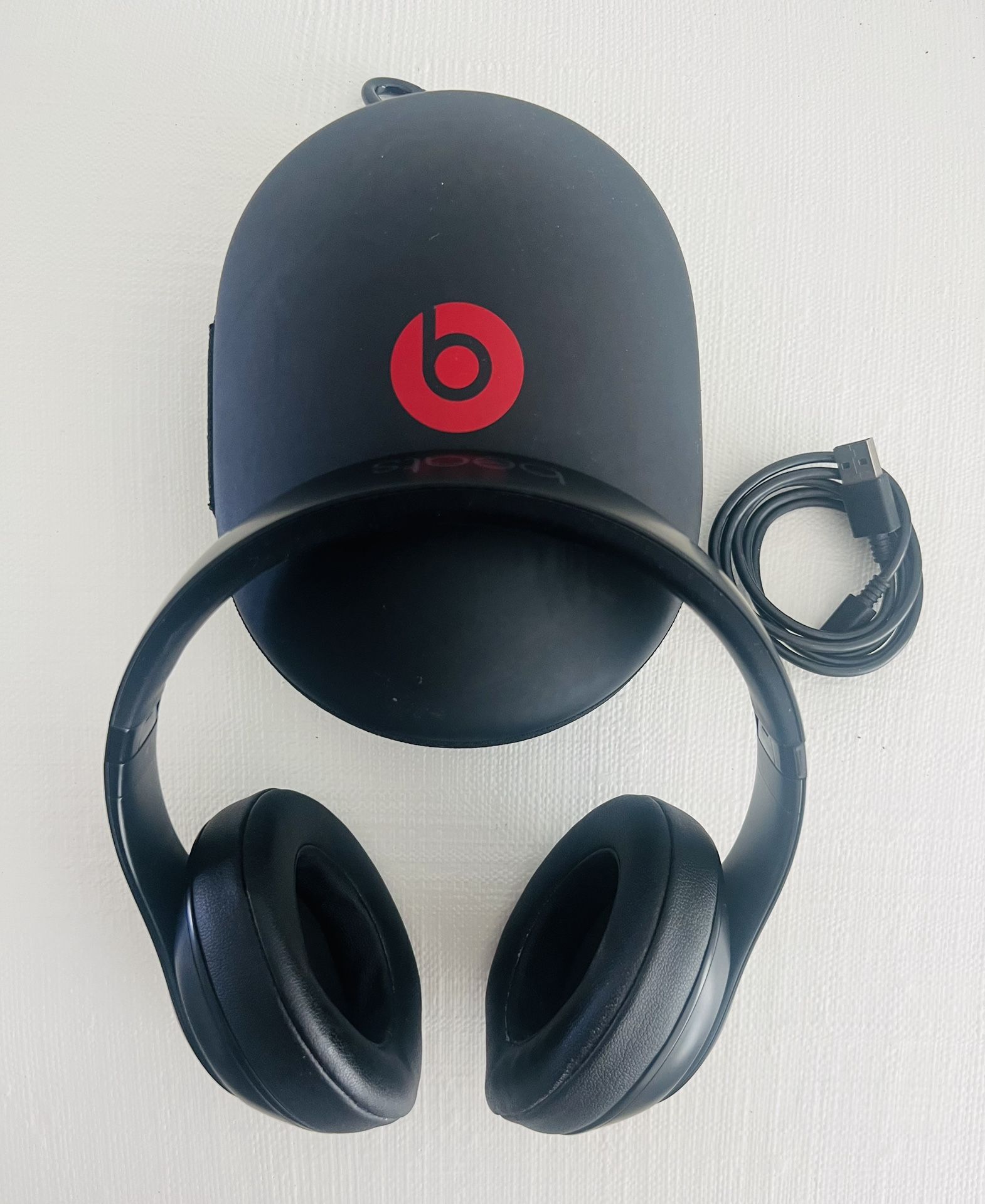 Genuine Beats Studio 3 Wireless Headphones in Matte Black