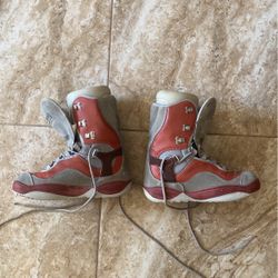 Salomon Snowboard Boots Size 7