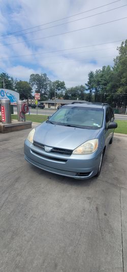 2004 Toyota Sienna
