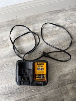 DeWalt DCB112 12V/20V Battery Charger