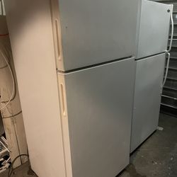 Refrigerator works great we sell them all the time will deliver for an extra fee