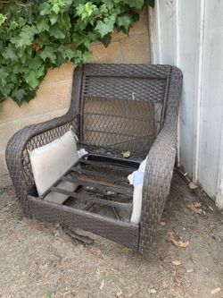 Free Outdoor Chair 