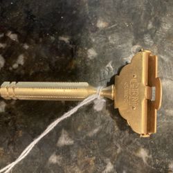 Antique Razor