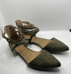 Women’s Green Strappy Flats Size 6.5