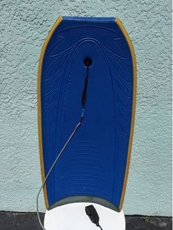 Morey Boogie Board Bodyboard w/ Leash