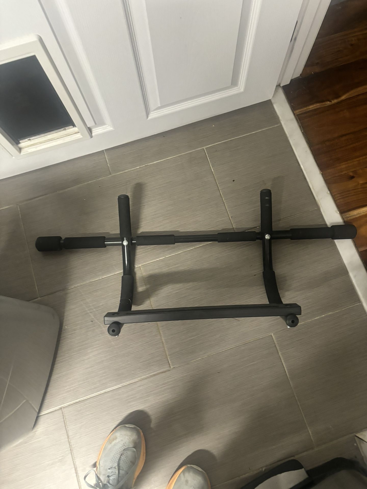 Pull Up Bar