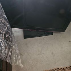 Samsung Flat Screen  31 Inch 