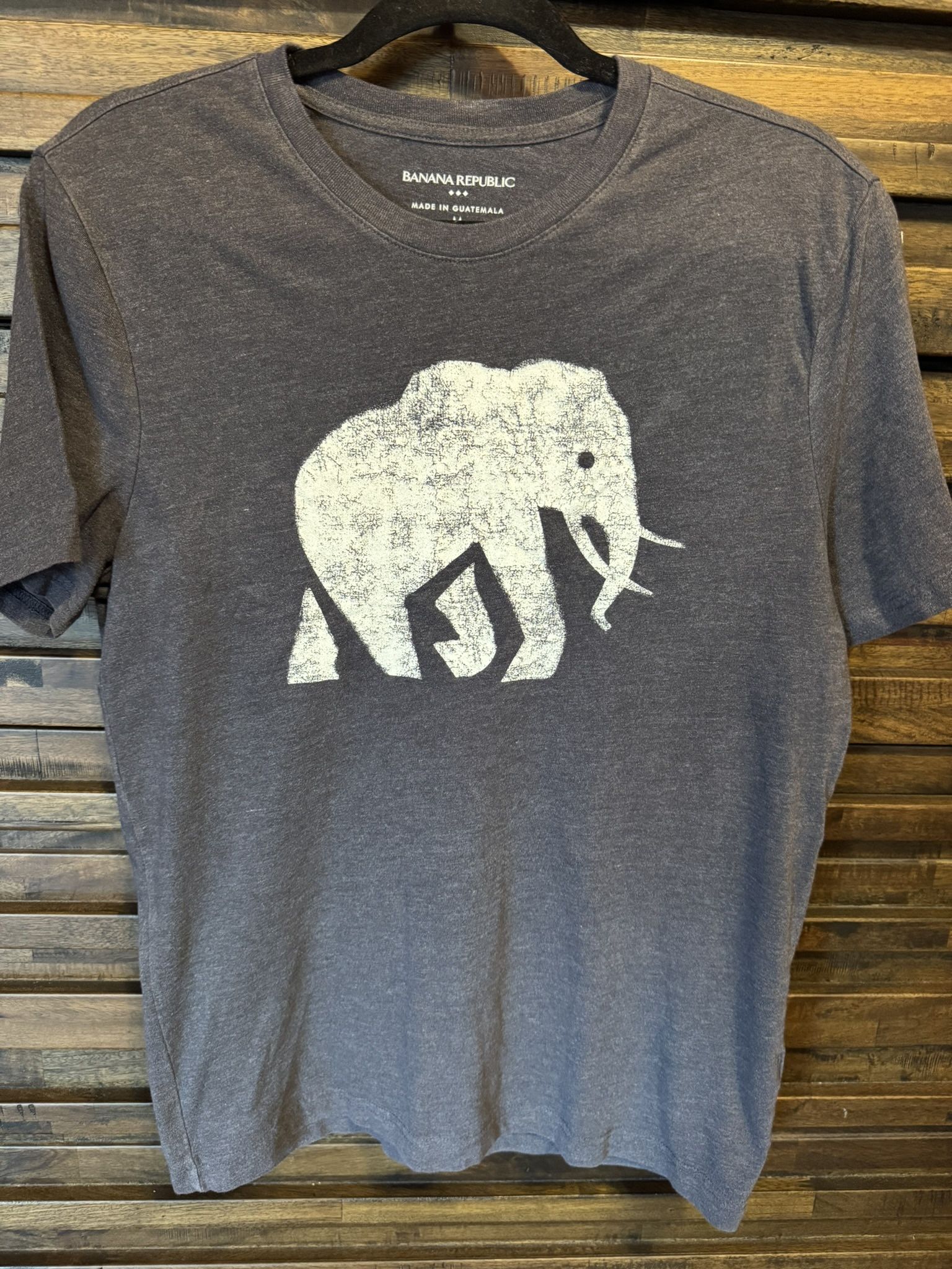 Banana Republic Elephant Logo Grey Tshirt Medium Tee Shirt Soft