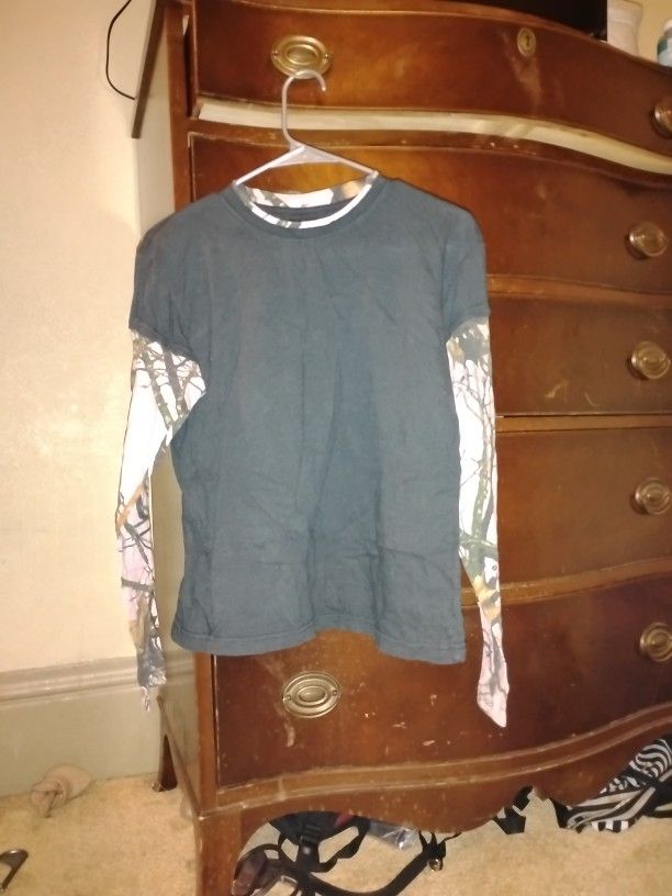 Pink Camo Ladies T-shirt Size Large