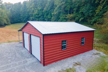 28x25x9/7 Garage W/ Lean To