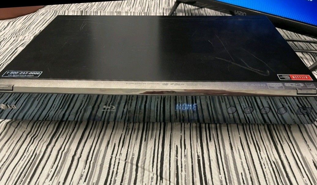 LG BD390 Blu Ray Disc Player - Great Condition