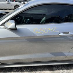 Left Driver Side Door Puerta Chofer Izquierda 2015 2023 Ford Mustang GREAT CONDITIONS✅ WE DELIVER 🚚