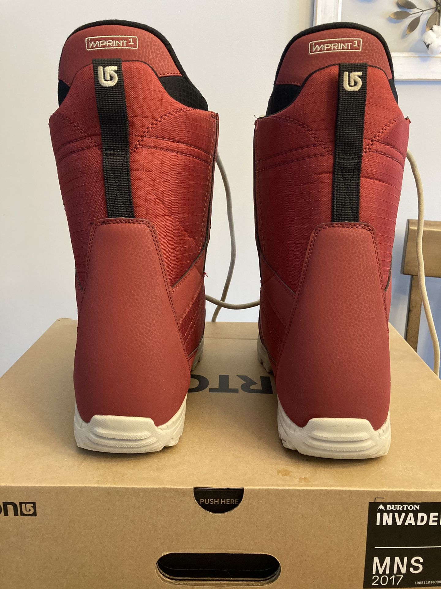 Snowboard Boots - Burton Invader