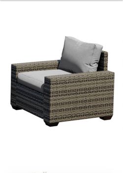 Uixe Outdoor Wicker Club Chair - Taupe PE Rattan with Light Gray Cushions (Single)
