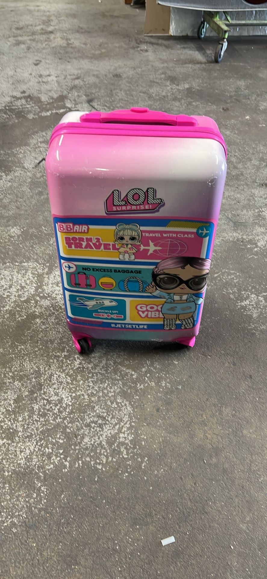 20” Spin, Hard Suitcase Almost Brand New