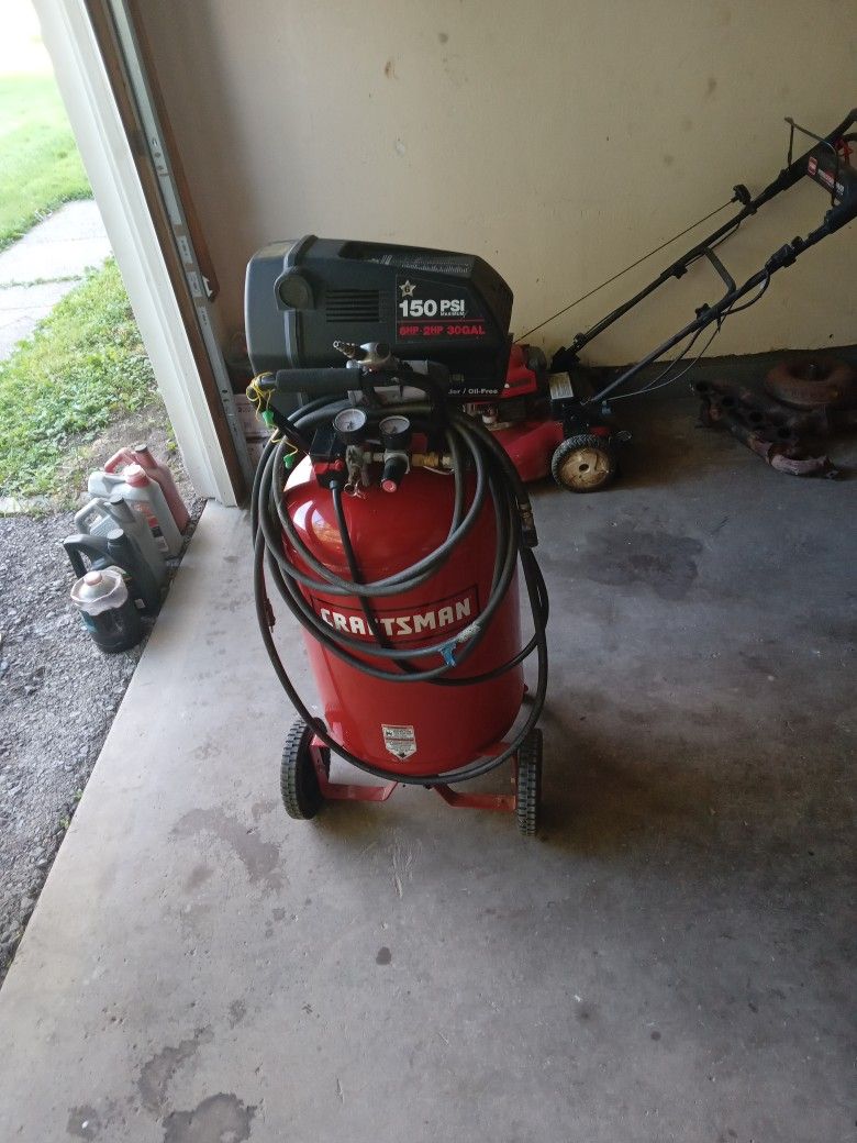 Craftsman Vertical Portable Air Compressor 30 Gall 150 Psi