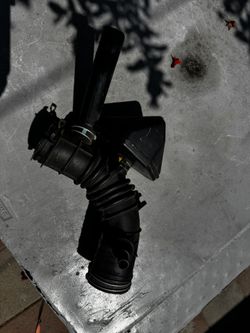 02-06 Camry Air Intake Hose