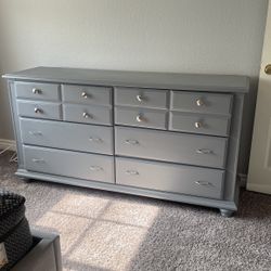 Free Dresser