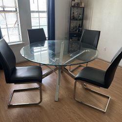 Dinning Table