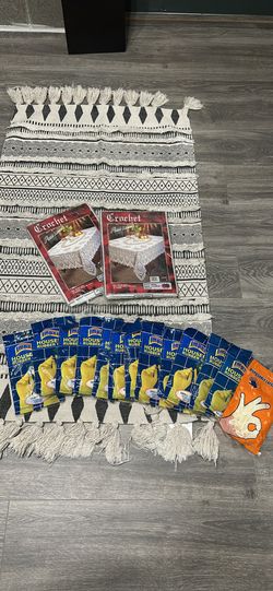 Bundle Of Household Ítems 