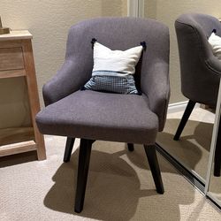 Swivel chair