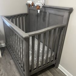 Gray Baby Crib + Mattress Included – Great Condition
