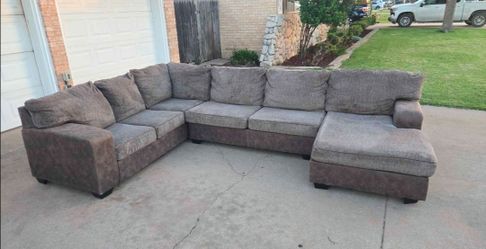 Sectional couch