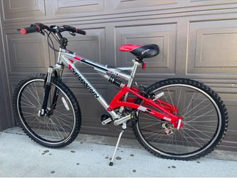 Schwinn S40 DSX Mountain Bike