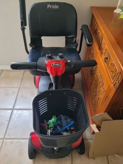 Pride Elite scooter with car ramp