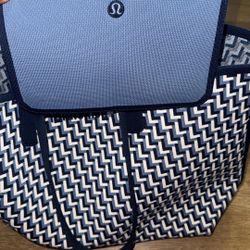 Lululemon Classic Knit Tote Bag 18L