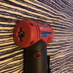 MILWAUKEE FUEL GRINDER 
