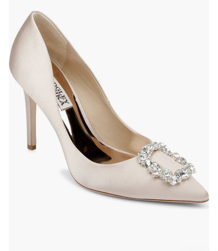 Wedding Dress shoes Badgley Mischka Cher Crystal Embellished Pump