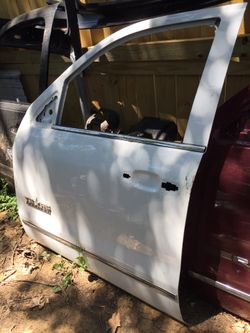 2014 -2018 Chevy Silverado GMC Sierra Left/ Driver Side Front Door OEM