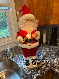 New unused 26” 1980s Elco motionettes Santa figure