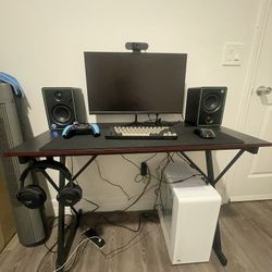 Full Gaming Set Up (comes with a Ethernet Router and a Camera)