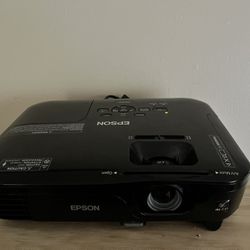 Epson Ex5210  XGA 3LCD Projector 