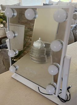 Small vanity mirror